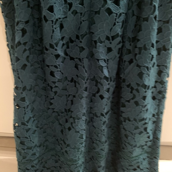 Dress - Picture 6 of 7